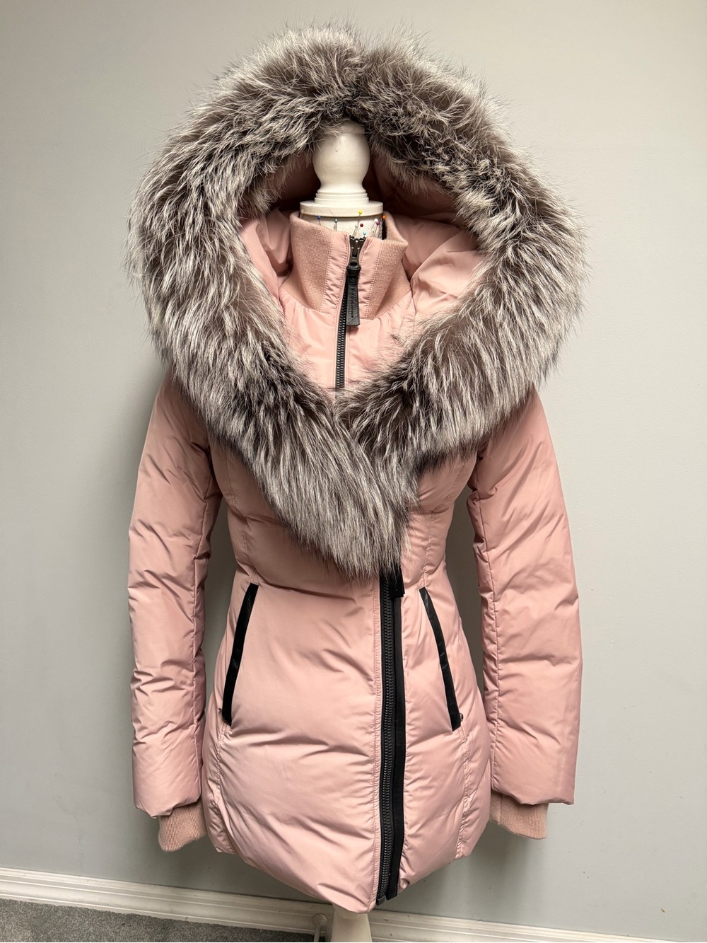 MACKAGE Women’s XS Down Coat